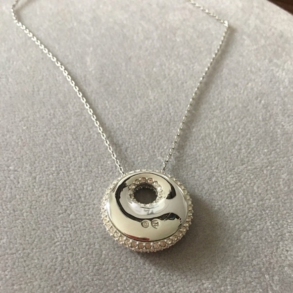 NWOT Swarovski Necklace - Picture 2 of 5